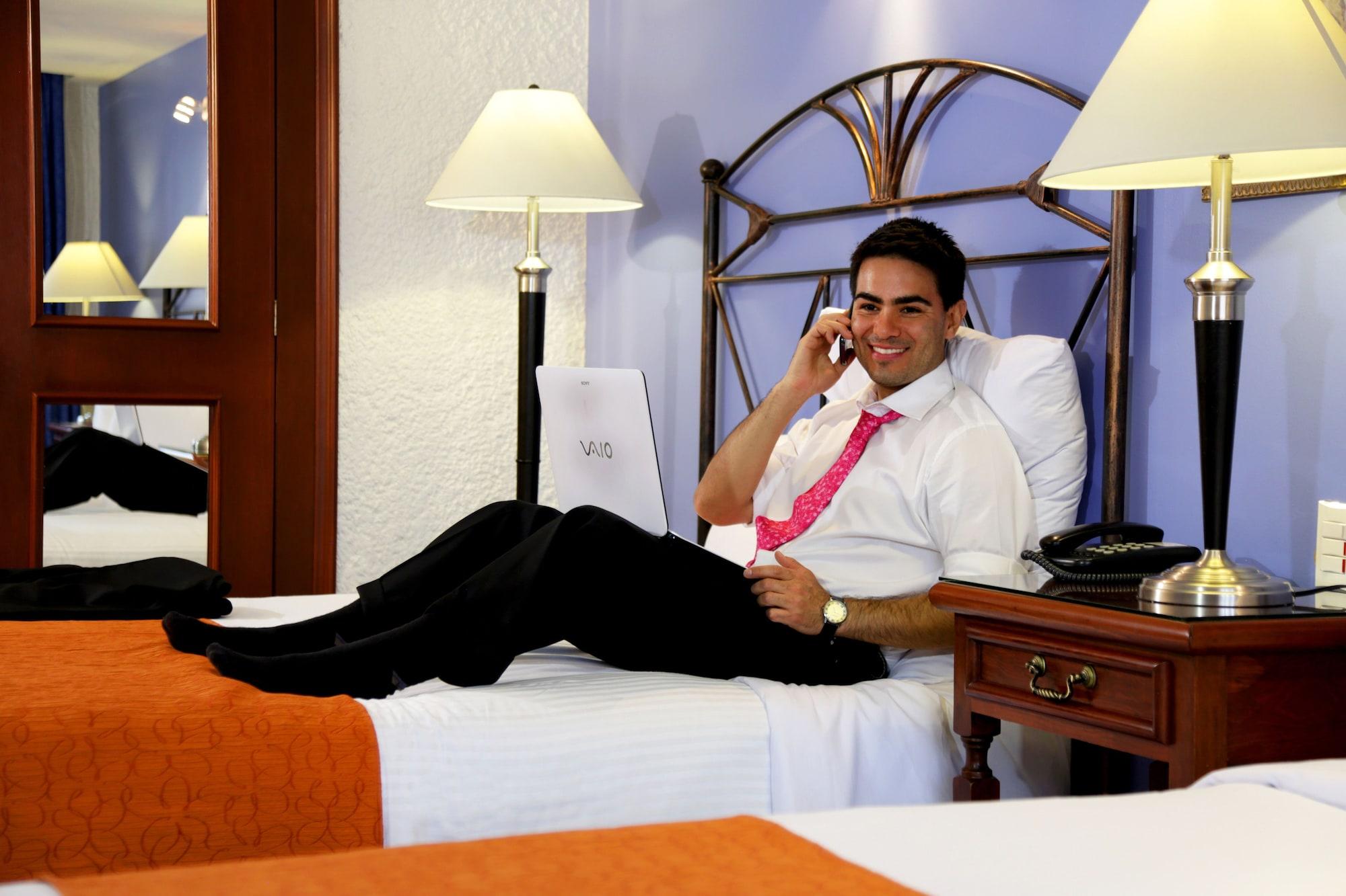Hotel Emily Pachuca Luaran gambar