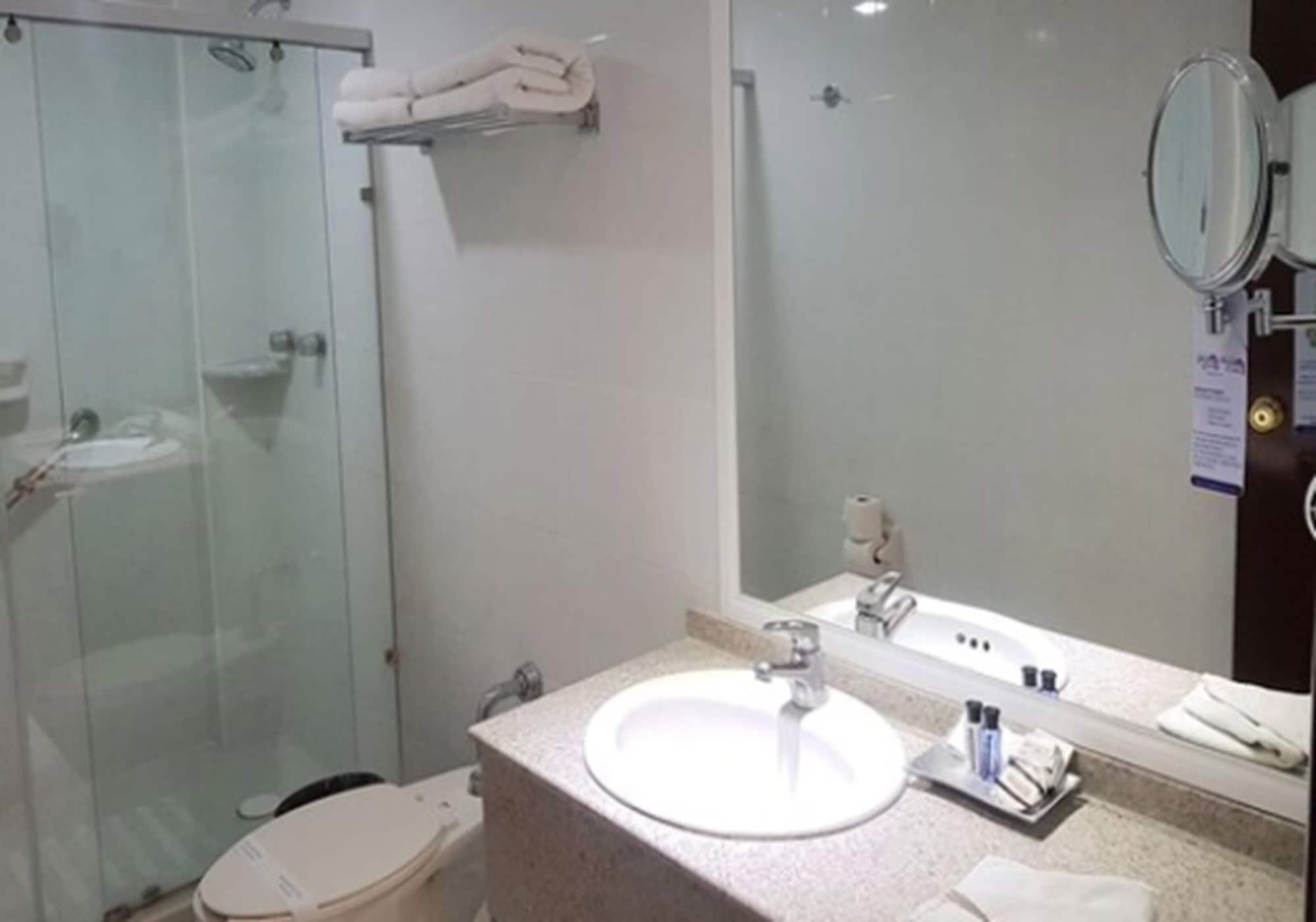 Hotel Emily Pachuca Luaran gambar
