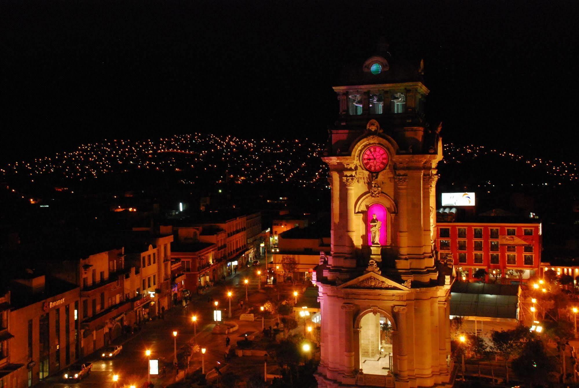 Hotel Emily Pachuca Luaran gambar