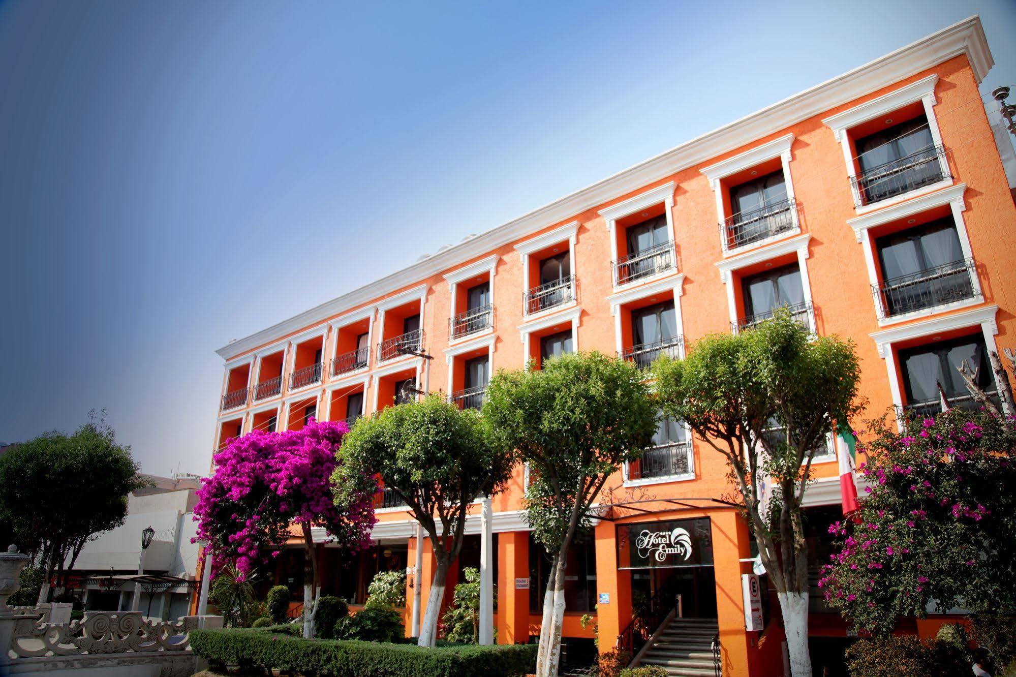 Hotel Emily Pachuca Luaran gambar