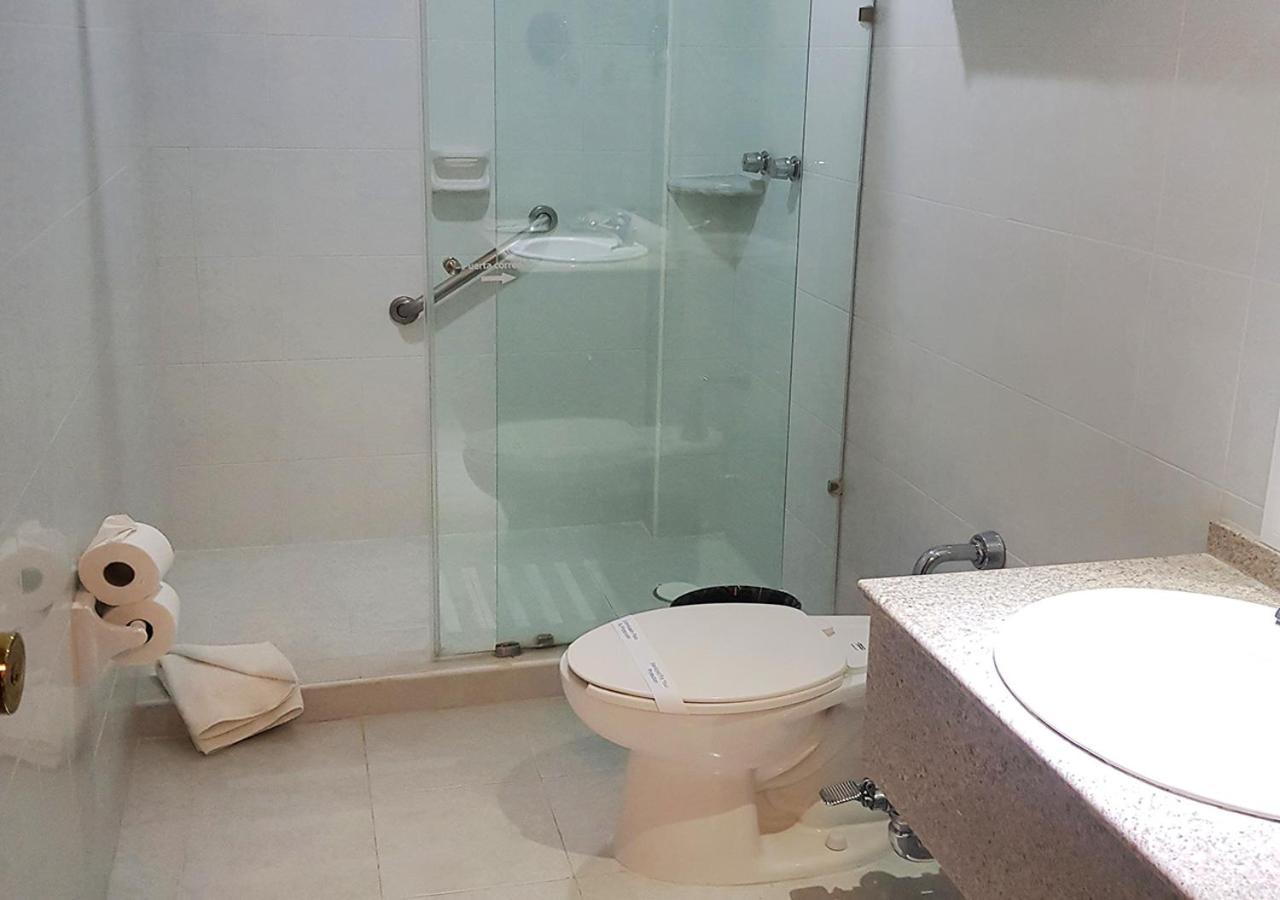 Hotel Emily Pachuca Luaran gambar