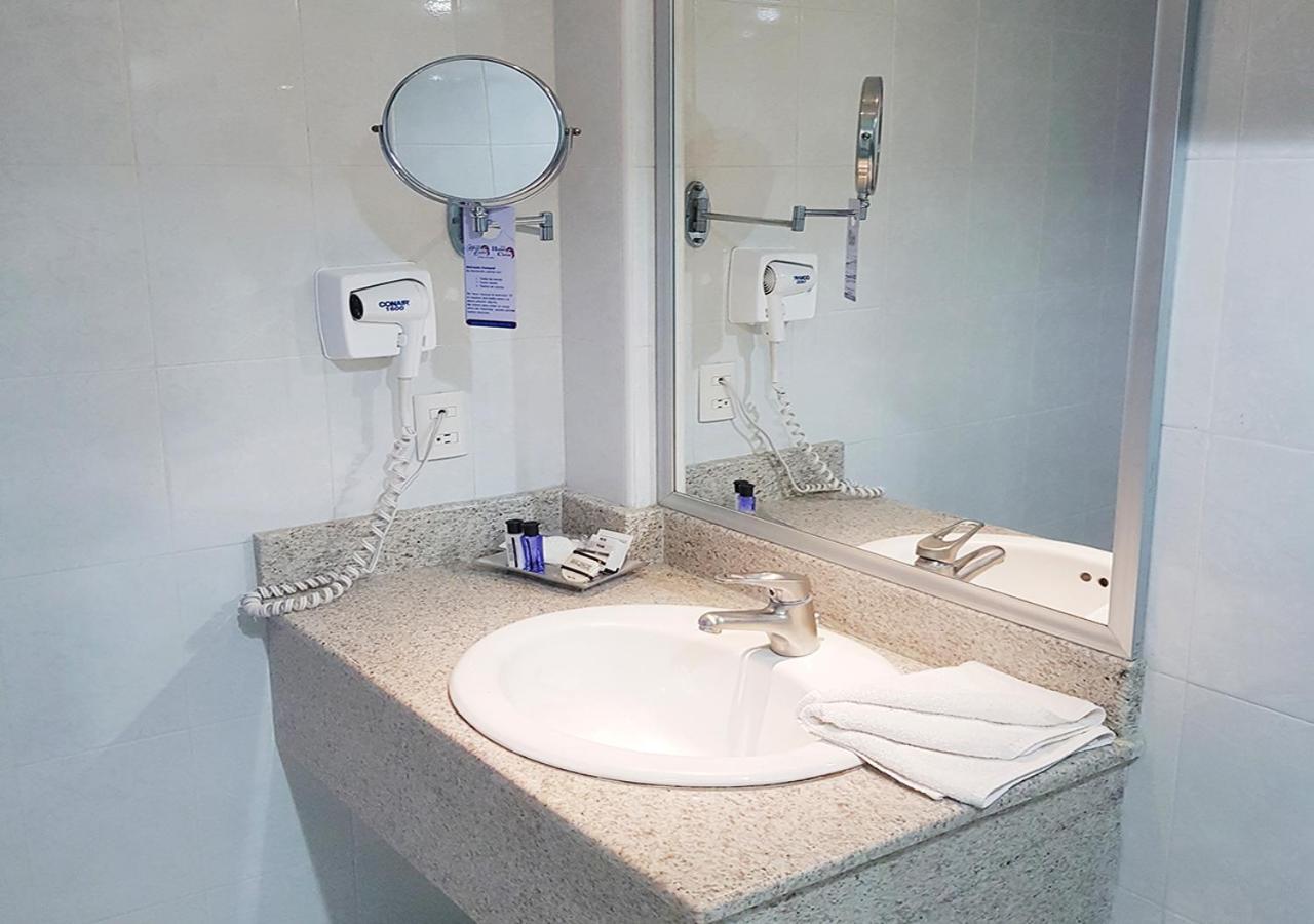 Hotel Emily Pachuca Luaran gambar
